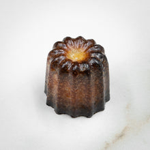 Load image into Gallery viewer, Canele Box (9 pieces)
